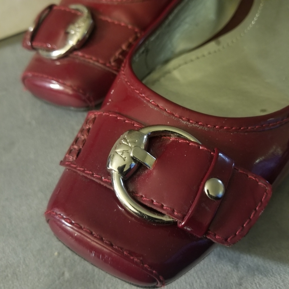 Anne Klein iflex shoes.
